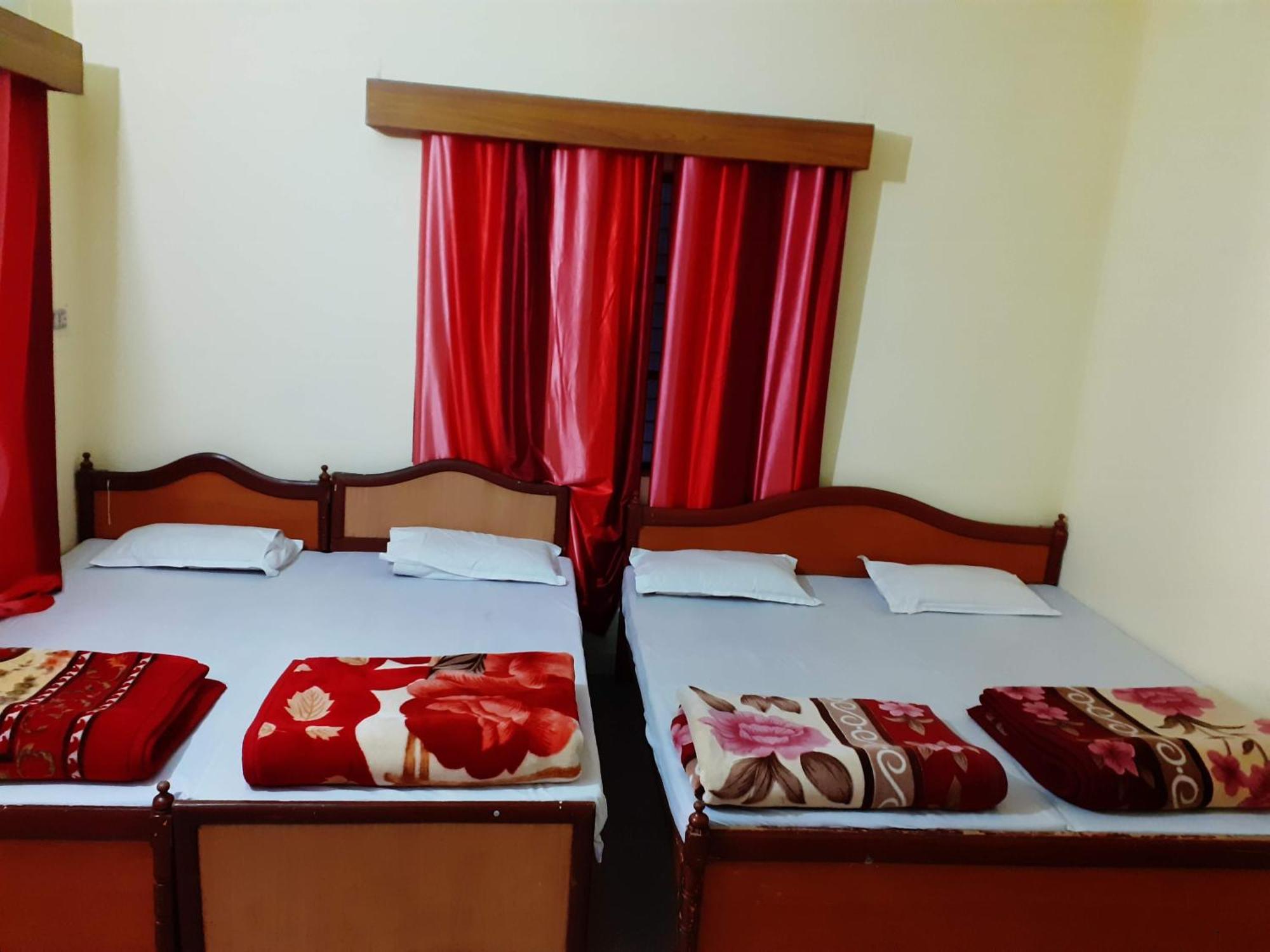 Hotel Jagat Raj, Sitapur Sitapur  エクステリア 写真